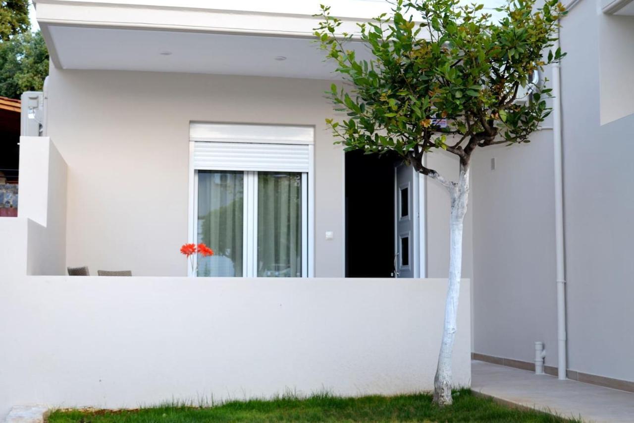 Cosy Apartments Daphne Daratsos Exterior photo